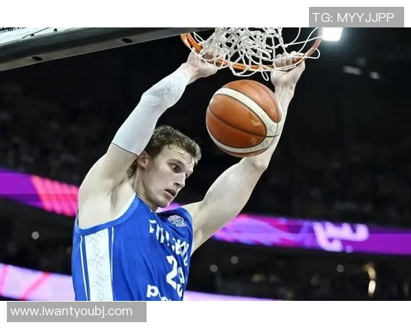 马尔卡宁首节高效表现5中4斩获9分3助1帽引领全队攻势